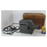 SKAN SLIDE PROJECTOR IN WOOD BOX