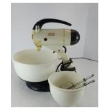 SUNBEAM MIXMASTER STATIONARY MIXER & BOWLS