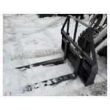 NEW SET SKIDSTEER PALLET FORKS