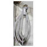 DOUGH PADDLE NEEDS REPAIRED