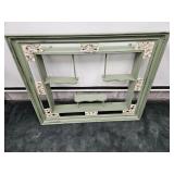 TRINKET DISPLAY SHELF