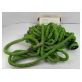 COLLAPSIBLE HOSE