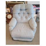 SMALL RECLINER