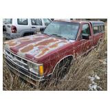 1993 CHEVROLET S10 TRUCK W/ TOPPER