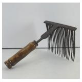 HORSE MANE AND TAIL GROOMER