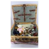 WICKER PICNIC BASKET W/ ASST DECOR