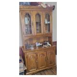 NICHOLS & STONE CHINA HUTCH