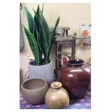 ASSTD PLANTERS & DECOR