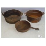 (3) CAST IRON SKILLET AND PANS