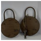 (2) LOCK MEDAL DISPLAYS