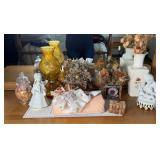 FLORAL DECOR, MADONNA & CHILD LAMP