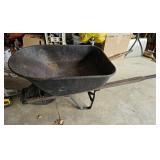 TRUE TEMPER 6 CUBIC FOOT WHEELBARROW