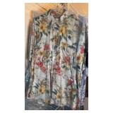 (2) HAWAIIAN SHIRTS HILO HATTER, HATTIER, ME
