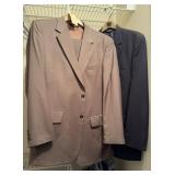 (2) JOSEPH BANKS SUITS MEDIUM