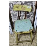ANTIQUE METAL CHAIR
