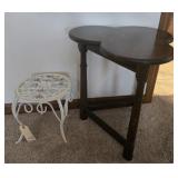 CLOVER LAMP TABLE, & METAL PLANT STAND