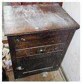 ANTIQUE APARTMENT ICE BOX