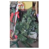 CANDY CANE YARD ART & CHRISTMAS TREE