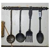METAL KITCHEN UTENSILS