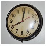 VINTAGE METAL GENERAL ELECTRIC CLOCK