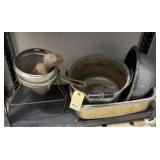 STRAINER / JUICER & ASSORTED PANS
