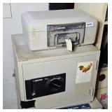 SENTRY SAFE & SUITCASE SAFE