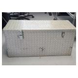 DIAMOND PLATE TRUCK BOX