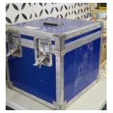 COMMERCIAL TRAVEL BOX WITH HARDWARE