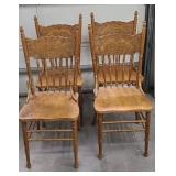 (4) OAK SPINDLE BACK CHAIRS