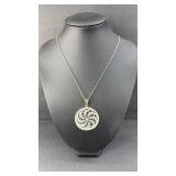STERLING SILVER PENDANT WITH UNMARKED CHAIN