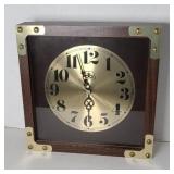 PIONEER SEED CORN CLOCK (WORKS)