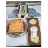 BAROMETER & ASSTD DECOR