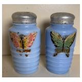 DEPRESSION GLASS SALT & PEPPER SET