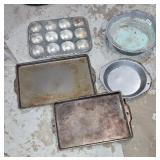 MUFFIN TINS, SHEET PANS, ENAMEL PAN