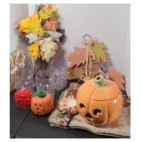 HALLOWEEN & FALL DECOR