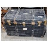 LARGE STEAMER TRUNK