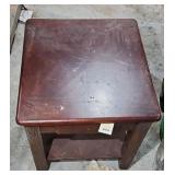 END TABLE W/ DRAWER
