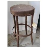 VINTAGE SHOP STOOL