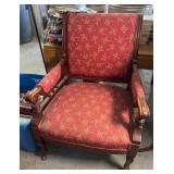 ANTIQUE SIDE CHAIR