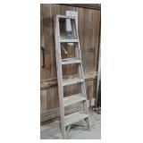 6 FOOT ALUMINUM STEP LADDER
