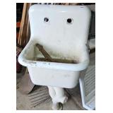 ANTIQUE SINK HEAVY CAST IRON