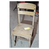 CHILDS SCHOOL CHAIR