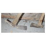 AXE & PICKAXE