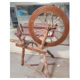 SMALL SPINNING WHEEL