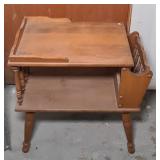 MID CENTURY END TABLE W/ NEWSPAPER RACK
