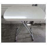 SMALL FOLDING TABLE