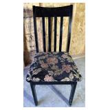 BLACK SEWING CHAIR