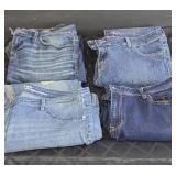 (3) PAIRS OF JEANS