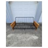 FUTON FRAME