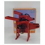 ERTL ANTIQUE CORN SHELLER DIE CAST 1:8